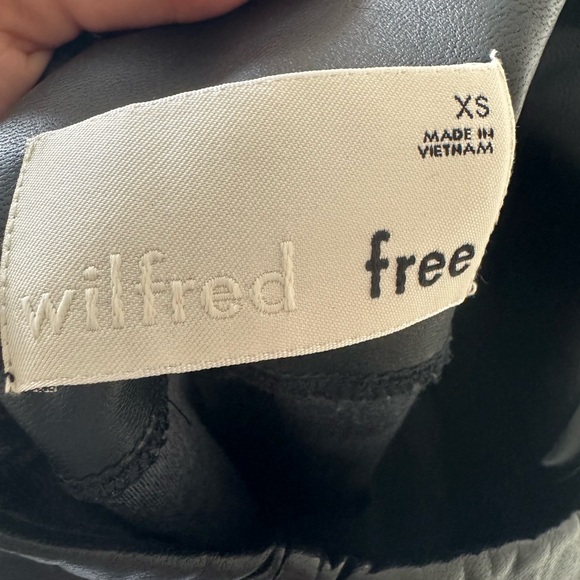 Aritzia Wilfred “Leather” Leggings - Picture 2 of 2